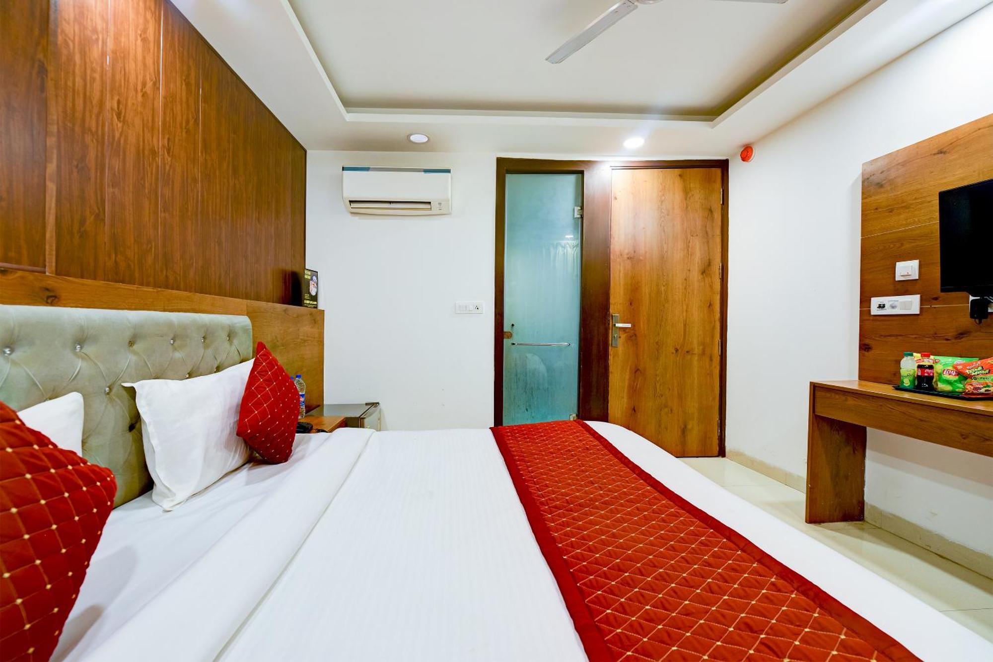 Hotel Grand Qubic Near Delhi Airport New Delhi Exterior photo