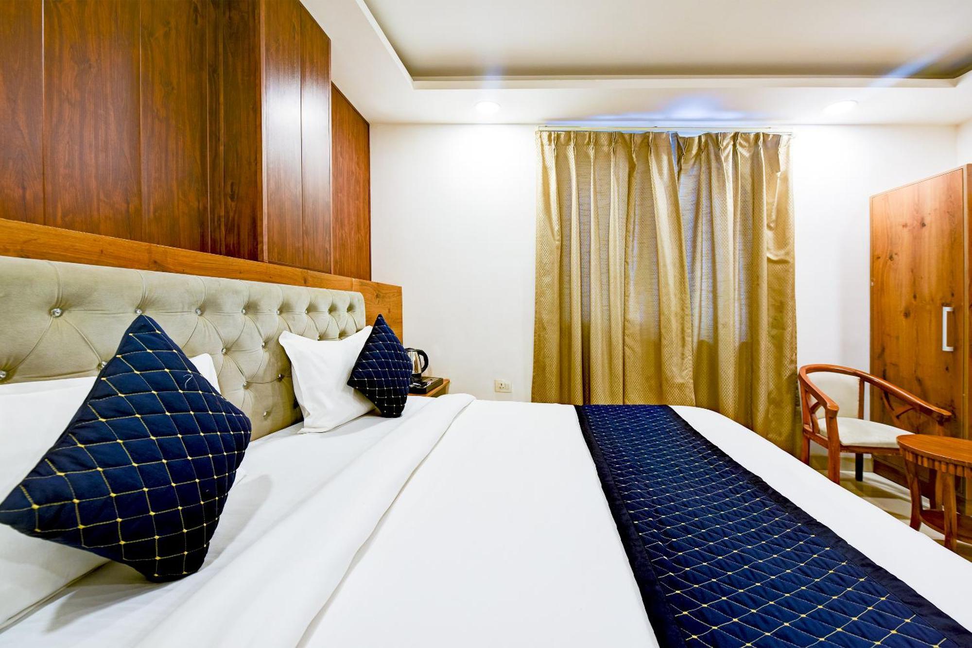 Hotel Grand Qubic Near Delhi Airport New Delhi Exterior photo