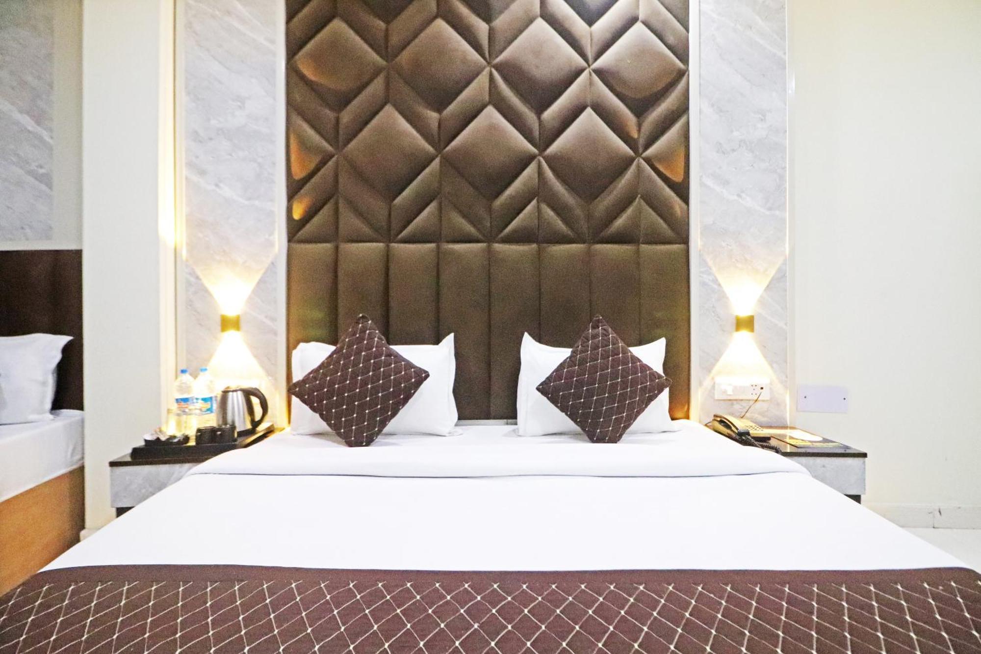 Hotel Grand Qubic Near Delhi Airport New Delhi Exterior photo